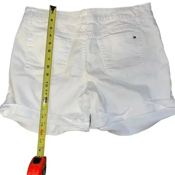 Tommy Hilfiger Shorts - Picture 5 of 5